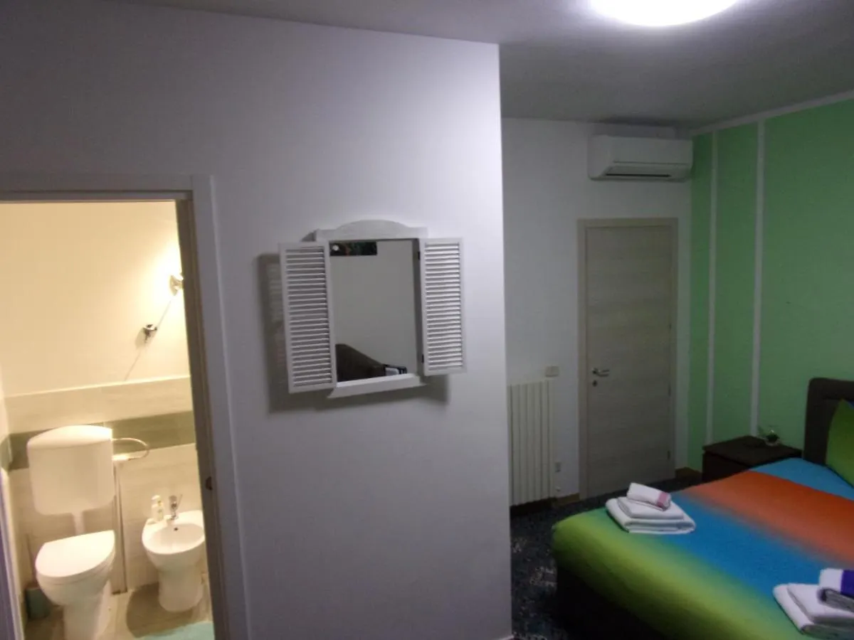 Expresia B E B Bed & Breakfast Pisa Italy